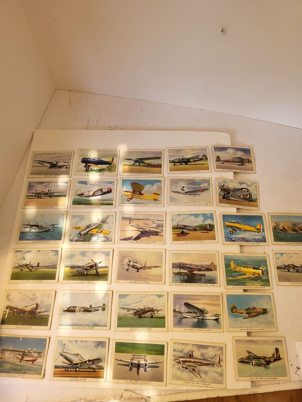 1940-42 Wings Cigarette Modern Airplane Trading Cards Lot Of 32